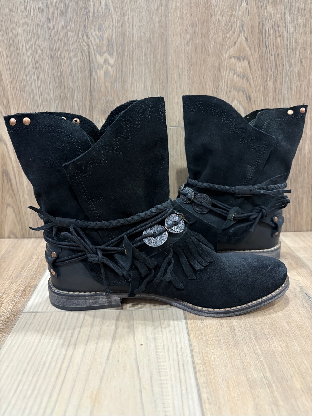 Musse & Cloud Anthropologie Black Suede Braided Western Boots Fringe Coins 41 10